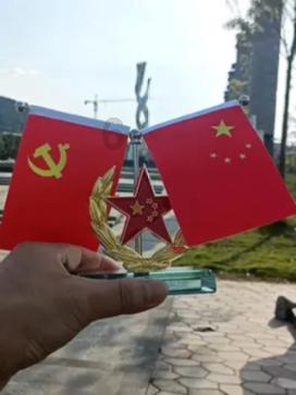 27天飞3.7万公里打7场商业赛！贝克汉姆榨干梅西…